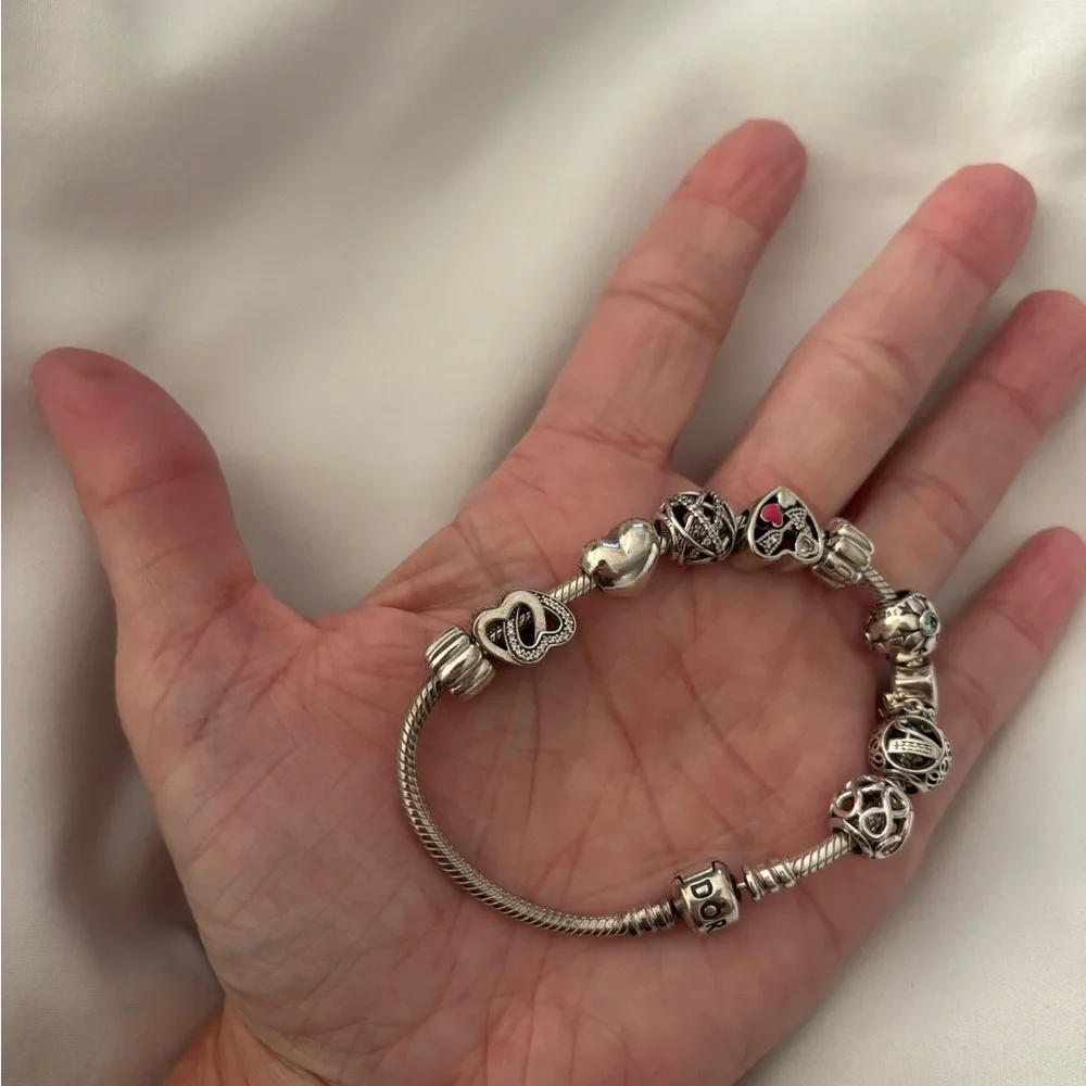 Pandora Bracelet - Picture 1 of 2